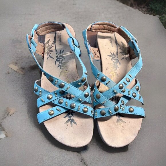 Womens Sandals size 9.5 Blue Embellished Strappy Easy Spirit Western Velcro Shoe - Picture 2 of 11